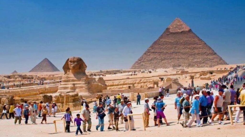 بيتصدم.. مطالب بتغيير “أول انطباع” للسائح في مصر