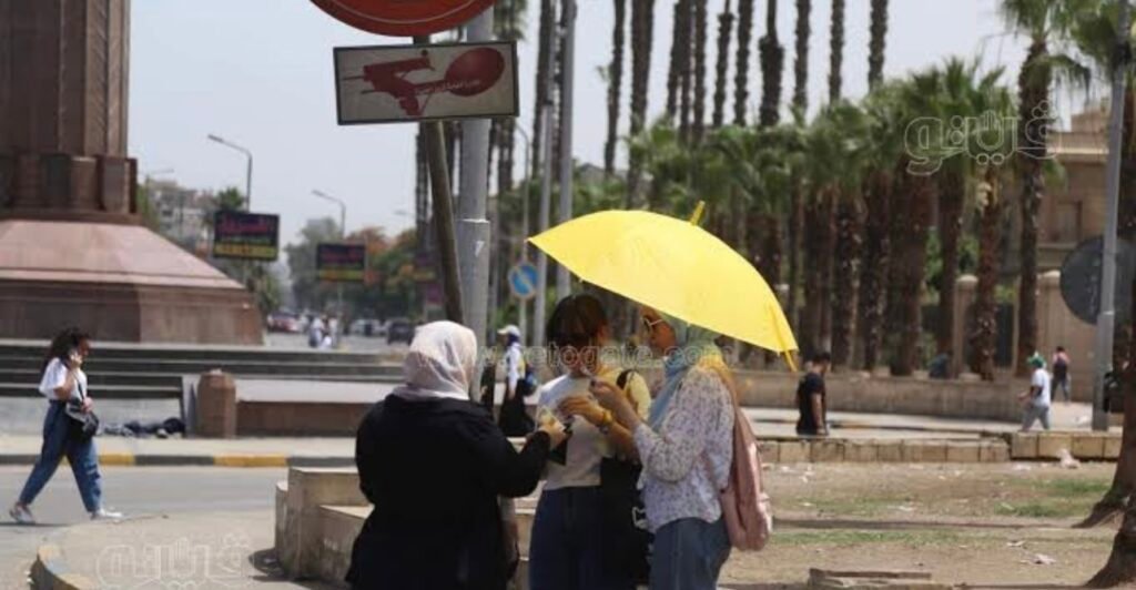 **”مصر تحت لهيب الشمس: التحديات والحلول لمواجهة موجة الحر الشديدة”**