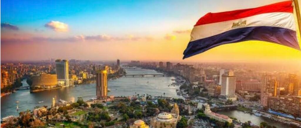 **”خطة شاملة لإنعاش الاقتصاد المصري: دعم المشروعات وتسهيلات ضريبية لجذب الاستثمارات”**