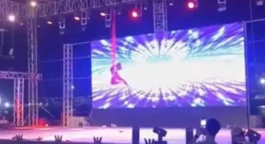 لحظات مروّعة.. لسقوط لاعبة سيرك في ليبيا