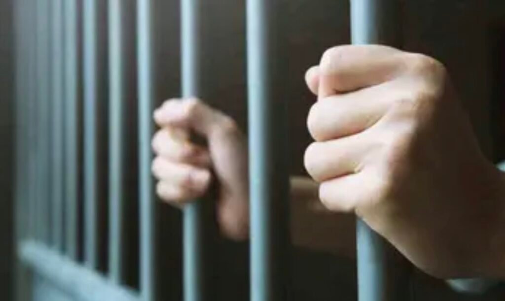 مفاجأة داخل محكمة مصرية تقلب الموازين.. وتبرئ متهماً بالقتل