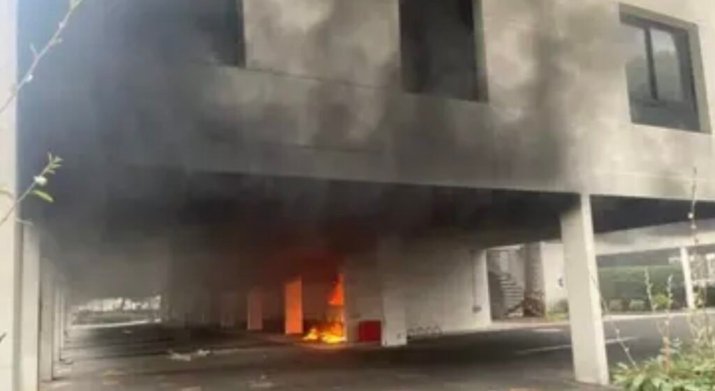 “Gas Cylinder Explosion Near Jewish Temple in France: Minister Calls It a Criminal Act”