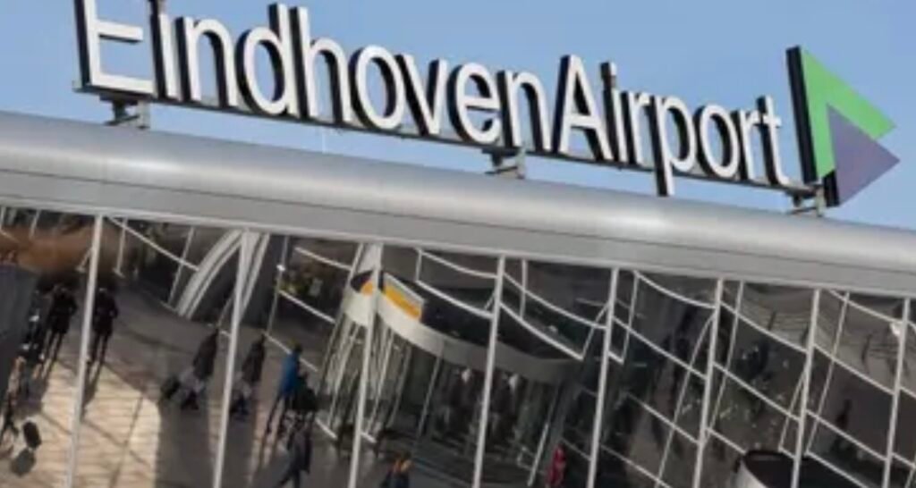 **Information System Failure Disrupts Dutch Airport and Public Institutions**