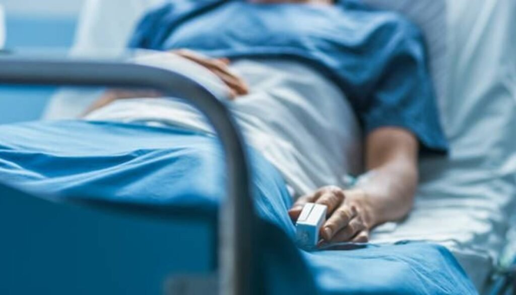 طوارىء الصحة: إدخال مواطن إلى العناية المركزة لتنشقه الفوسفور في الوزاني…