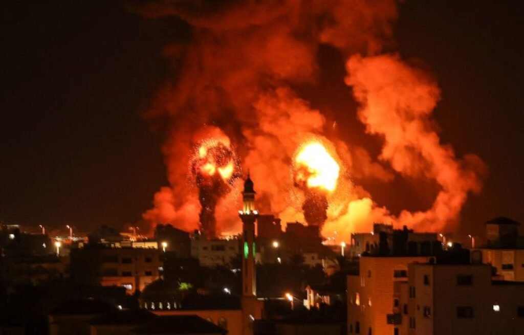 17 شهيدا إثر غارات إسرائيلية على مناطق متفرقة فى قطاع غزة منذ فجر اليوم…