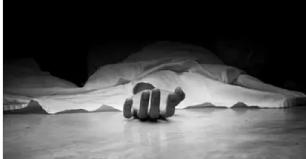 مصر.. العثور على جثة نجل مسؤول سابق غارق في دمائه بشقته