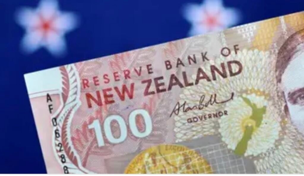 **Migration Shock: Record Numbers of Young New Zealanders Leaving Amid Economic Struggles**