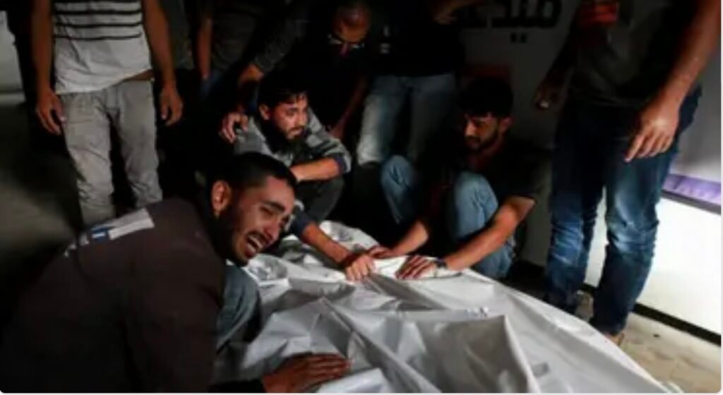 40 ضحية.. عائلات كاملة تحت الركام بقصف إسرائيلي على خان يونس