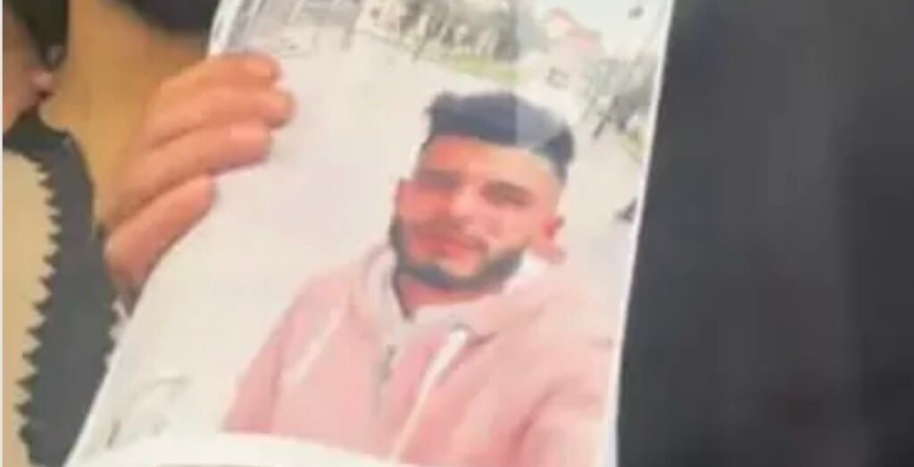 حي جزائري يغلي بأكمله.. أبناؤهم اختفوا في البحر منذ 11 يوماً