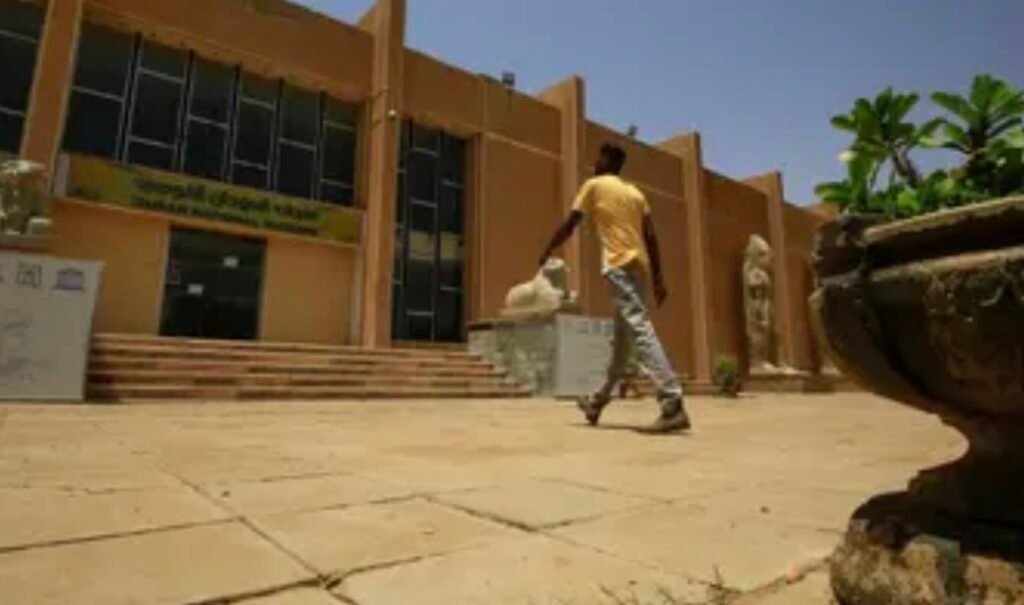 تخيل.. يمكنك أن تشتري أثاراً سودانية منهوبة على Ebay!