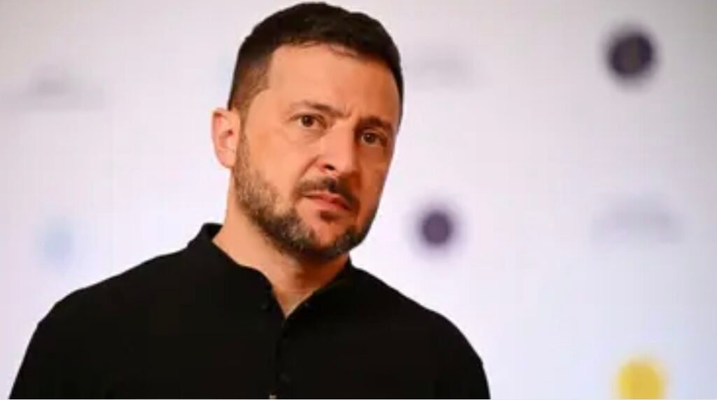 زيلينسكي: بايدن أول من سيرى خطة النصر الأوكرانية كاملة