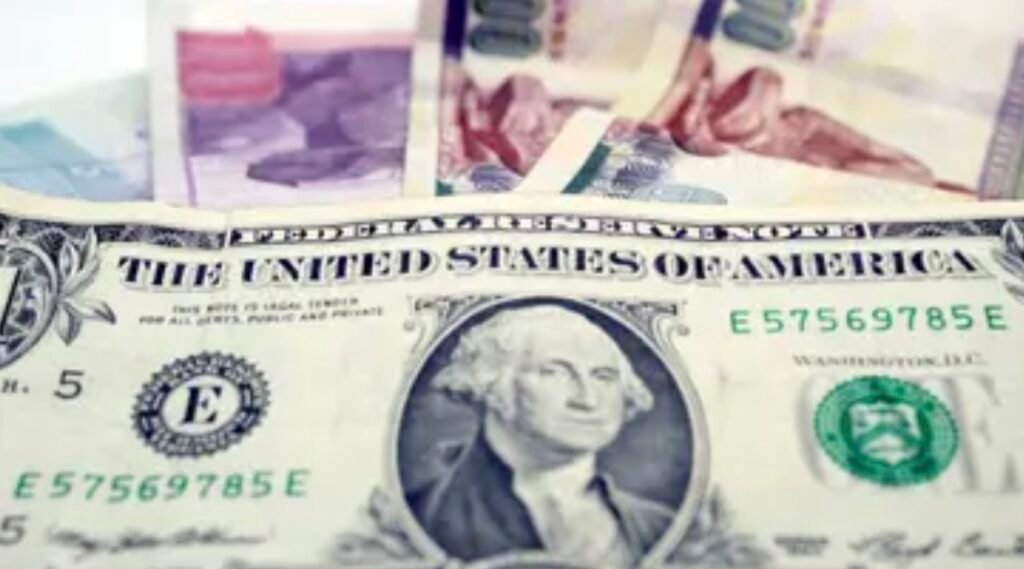 سعر الدولار في مصر يحقق صعودًا مفاجئًا مقابل الجنيه ويصل هذا المستوى