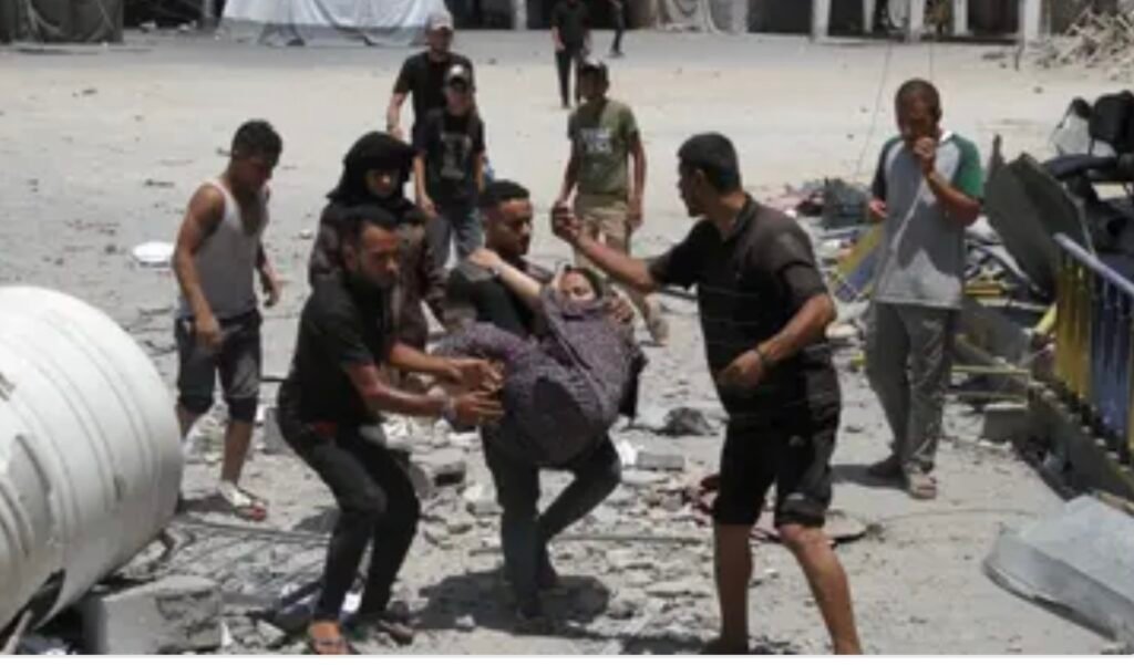 مسعفون فلسطينيون: مقتل 22 في غارات إسرائيلية على غزة