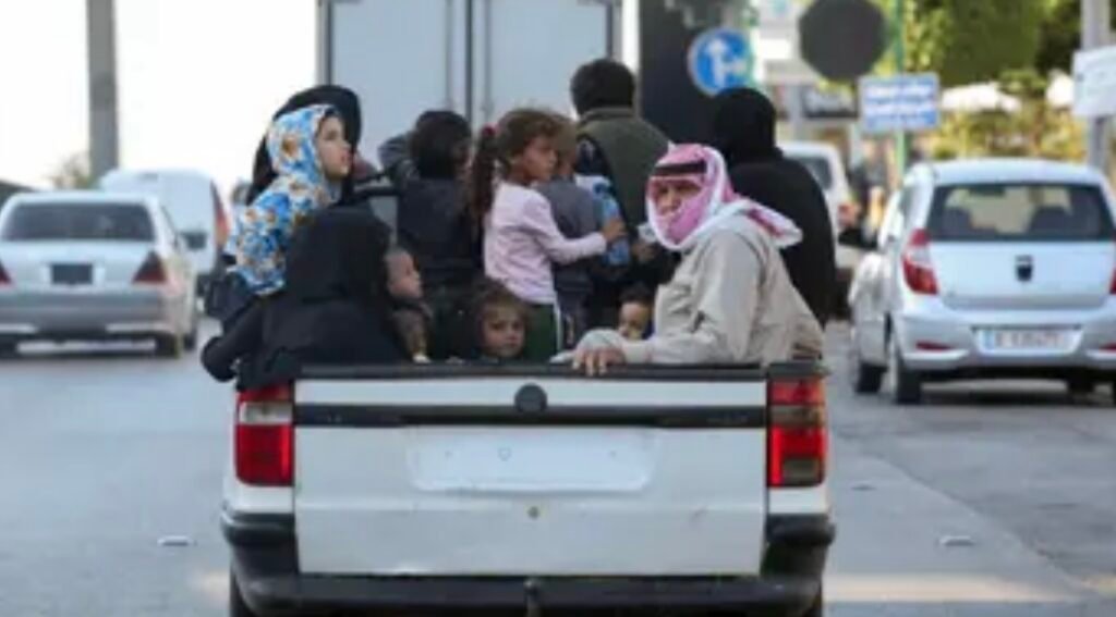 موجات نزوح في لبنان..ومراكز إيواء ترفض استقبال السوريين