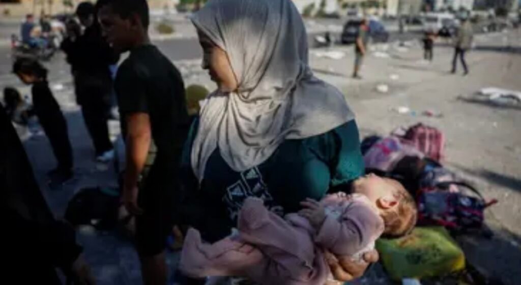 الخارجية السعودية: المملكة تتابع بقلق بالغ تطورات الأحداث في لبنان