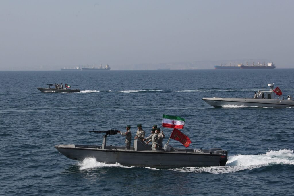 إيران تجري أكبر تدريبات بحرية في الخليج…