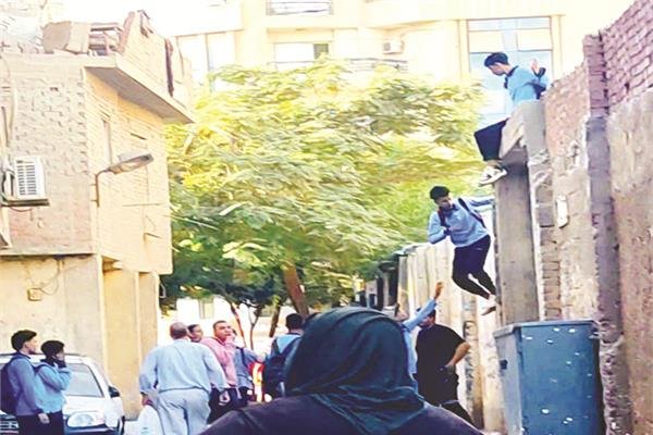رغم ارتفاع نسبة الحضور لـ80% رسميًا.. عودة ظاهرة «التزويغ» من المدارس…