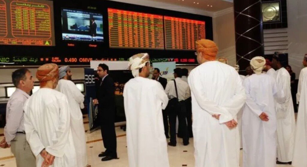 هبوط معظم أسواق الخليج وسط حذر بشأن المحادثات بين أمريكا وإيران