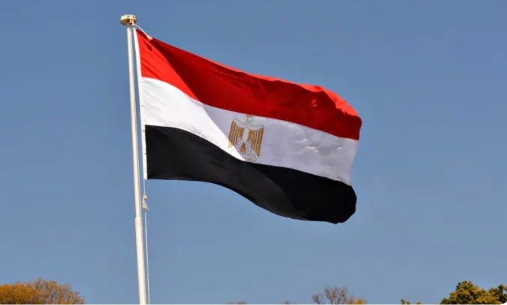 مصر تؤكد ضرورة وضع حد فوري للاعتداءات الإيرانية على الدول العربية