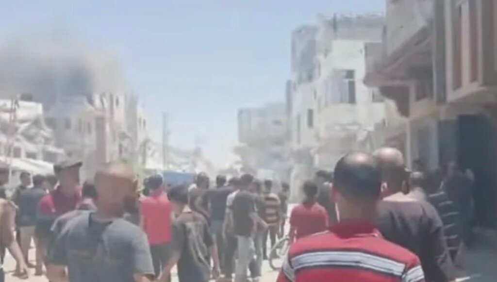 قصف جنازة في غزة.. ارتفاع ضحايا الاحتلال منذ فجر الجمعة إلى 14 شهيدا