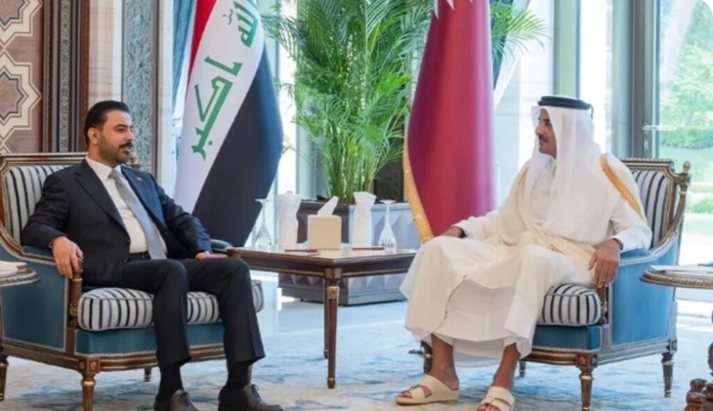 أمير قطر ورئيس وزراء العراق يشددان على ضمان حرية الملاحة في هرمز