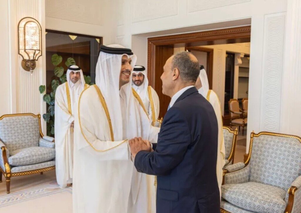مصر وقطر تشددان على أولوية الحلول السياسية لتسوية أزمات المنطقة