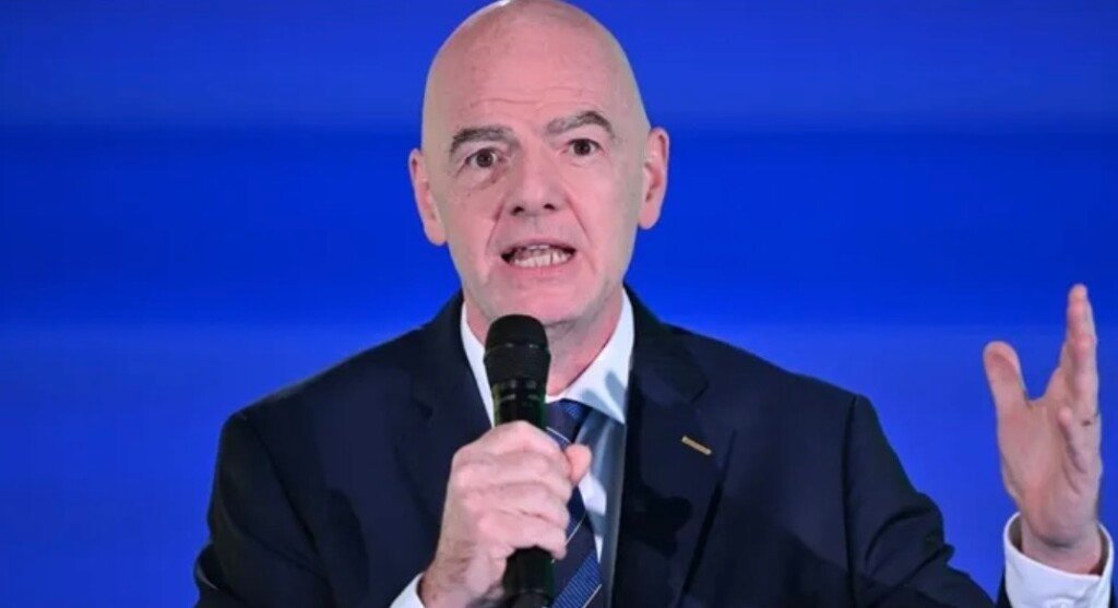 على خطى ويلز.. صربيا والسويد تسحبان دعمهما لإعادة انتخاب إنفانتينو