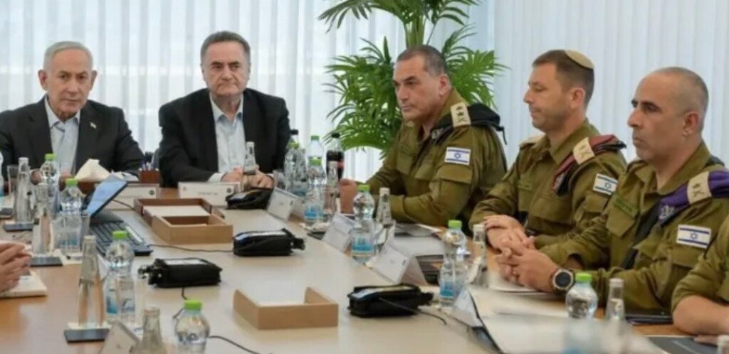 نتنياهو يبحث أمن الضفة الغربية وسط خلاف بين وزير الدفاع وقادة الجيش