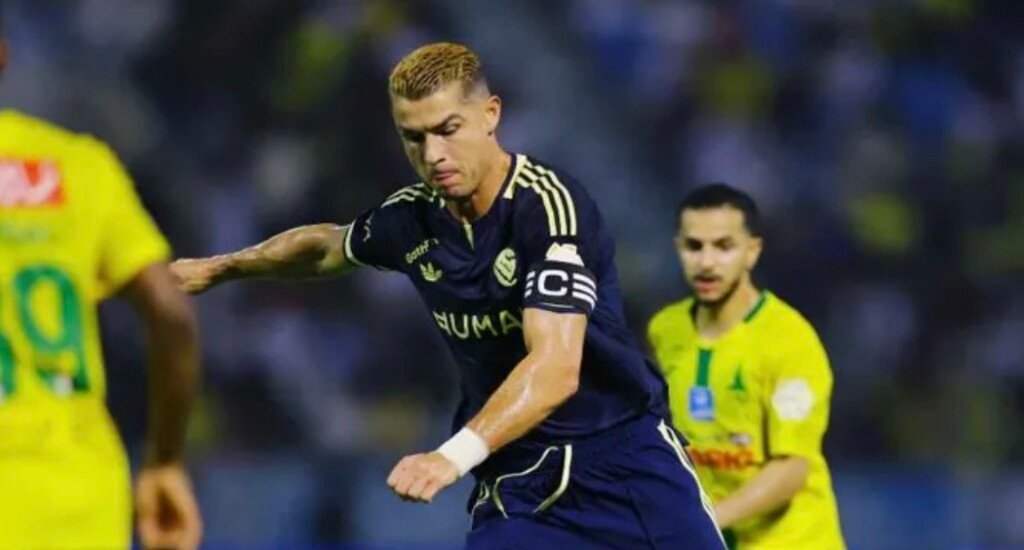 النصر يتعطل بالتعادل أمام الخليج في الدوري السعودي