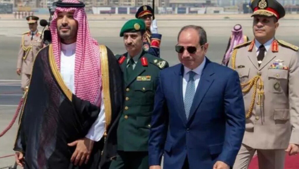 الرئيس المصري يستقبل ولي العهد السعودي في القاهرة