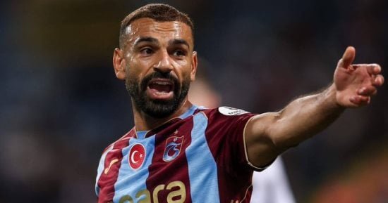 محمد صلاح يقود طرابزون سبور إلى مواجهة سامسون سبور ويسجل 152% زيادة في مبيعات القمصان