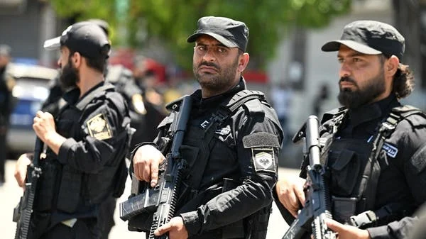 انفجار سيارة على طريق دمشق وحمص يودي بحياة 3 أشخاص في القسطل