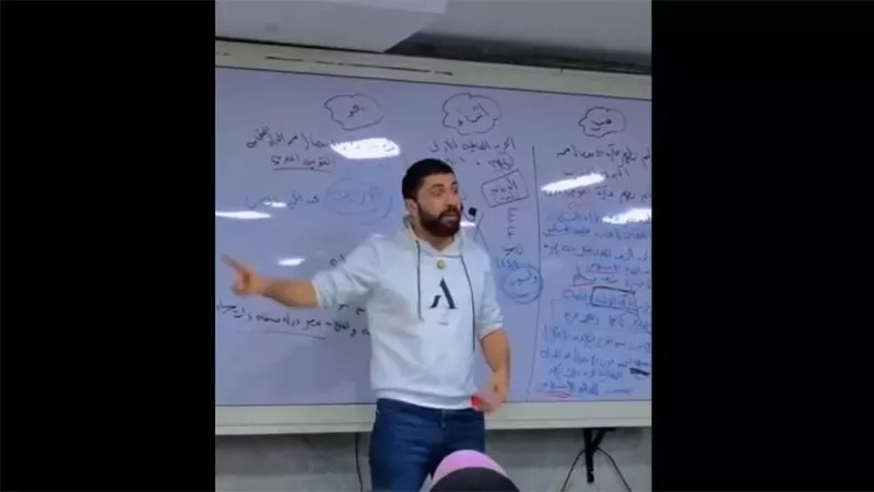 الجدل حول صفية زغلول وهدى شعراوي يشتعل في الإسكندرية بعد مغادرة المدرس للوزارة