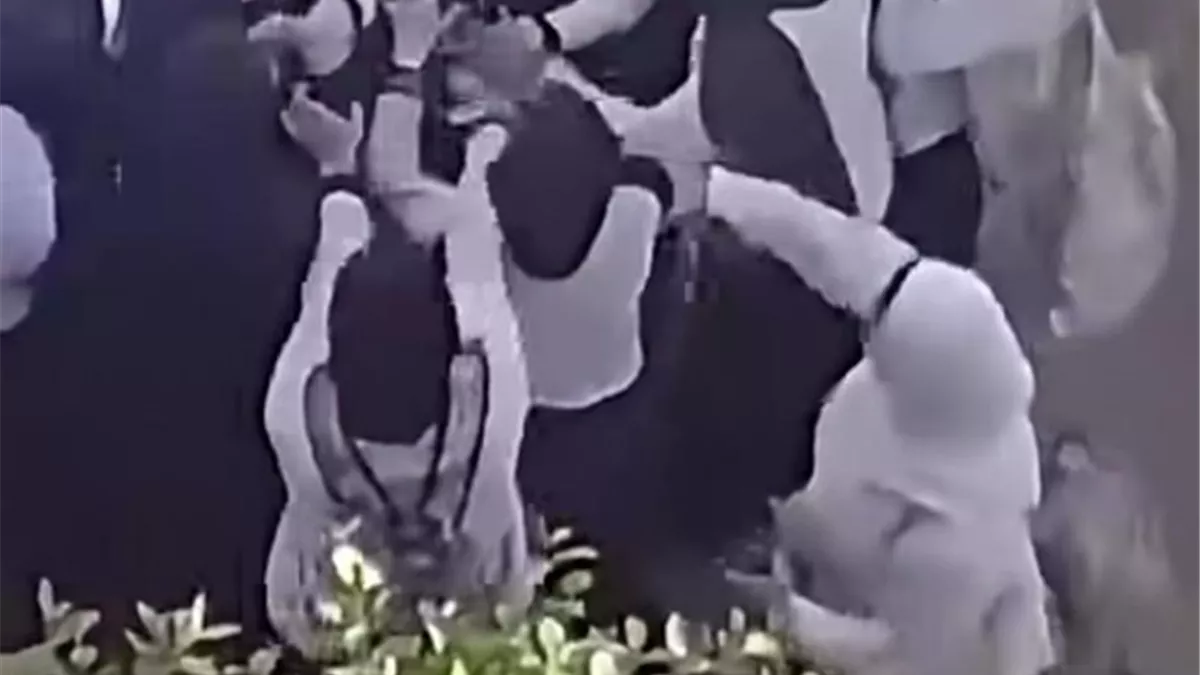 حوادث مشاجرة في حوش مدرسة المطرية الثانوية بنات بالقاهرة تشغل وسائل التواصل