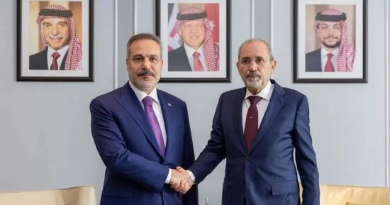 وزير خارجية الأردن يبحث مع نظيره التركي تطورات الأوضاع الإقليمية ومستجدات فلسطين