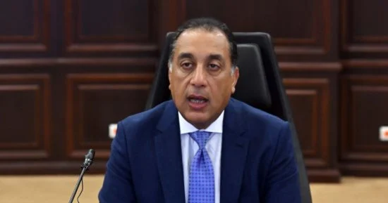 مدبولي: إضافة اللغة العربية والتاريخ للمجموع بالمدارس الدولية تستهدف حماية الهوية الوطنية