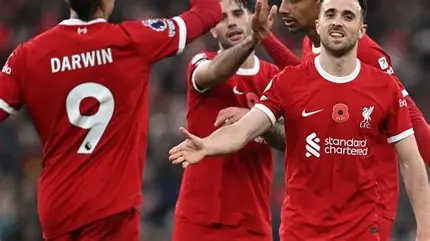 ليفربول يقلب تأخره أمام برينتفورد ويحصد ثلاث نقاط ثمينة