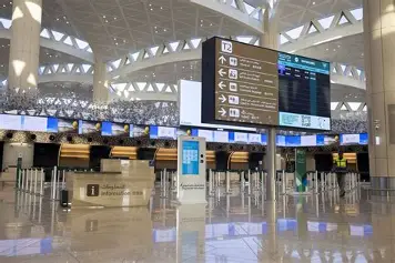 مطار الرياض يستأنف رحلات محدودة بعد اضطرابات أمنية في المنطقة