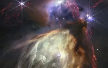 جيمس ويب يكشف تفاصيل جديدة عن ولادة النجوم في سديم NGC 7129