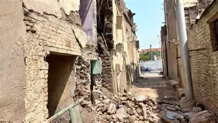 انهيار عقار سكني من 5 طوابق في طنطا.. محافظ الغربية يوجه بصرف إعانات عاجلة للأسر المتضررة