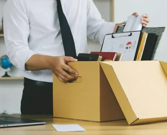 تعديلات مرتقبة بشأن الموظف المتعاطي.. هل تتغير قواعد الفصل من العمل؟