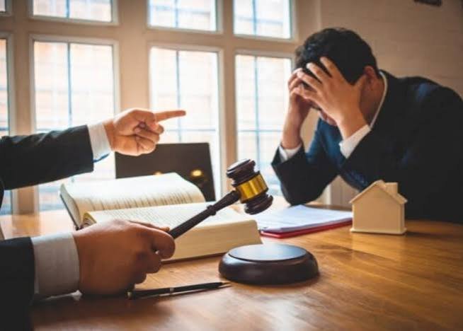 ما عقوبة قذف الموظف العام؟.. القانون يحدد الغرامات والإجراءات القانونية