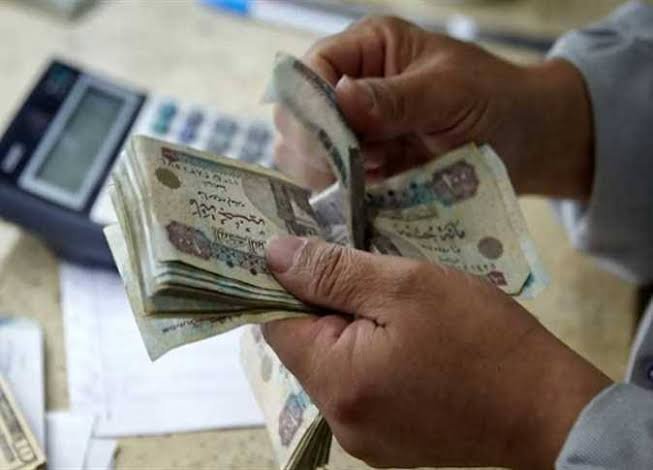 متى يستحق العامل تعويض الدفعة الواحدة؟.. تفاصيل الحساب وفق قانون التأمينات